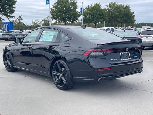 2025 Honda Accord Hybrid Base