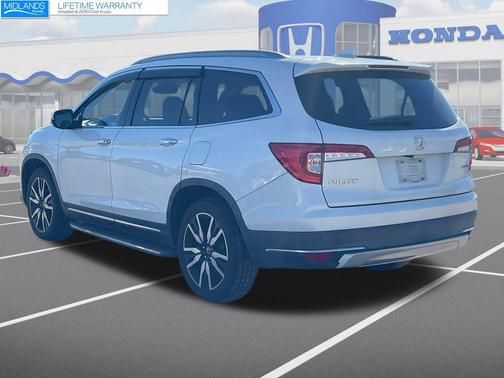 2020 Honda Pilot Touring 8-Passenger