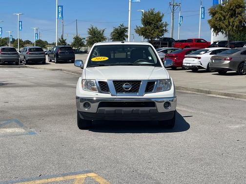 2019 Nissan Frontier SL