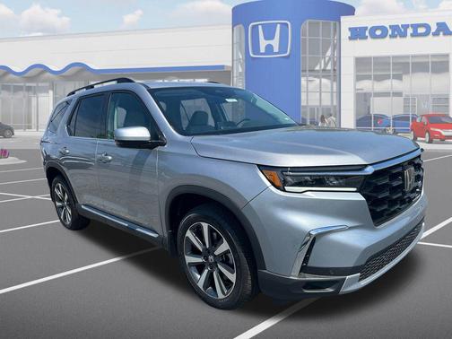 2025 Honda Pilot Touring 8-Passenger