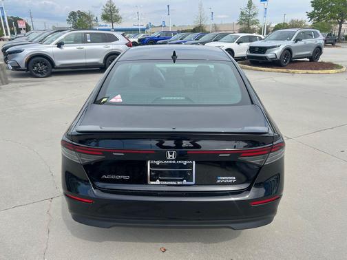 2025 Honda Accord Hybrid Base