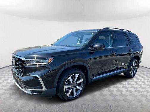2025 Honda Pilot Touring 8-Passenger