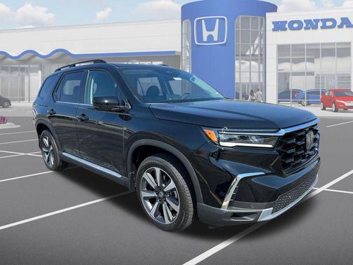 2025 Honda Pilot Touring 8-Passenger