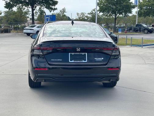 2025 Honda Accord Hybrid Base