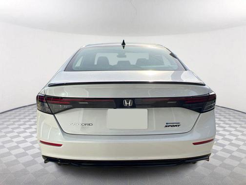 2025 Honda Accord Hybrid Base