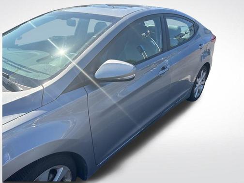 2012 Hyundai ELANTRA Limited