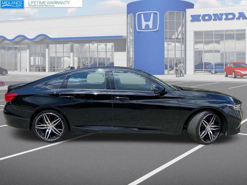 2022 Honda Accord Touring 2.0T