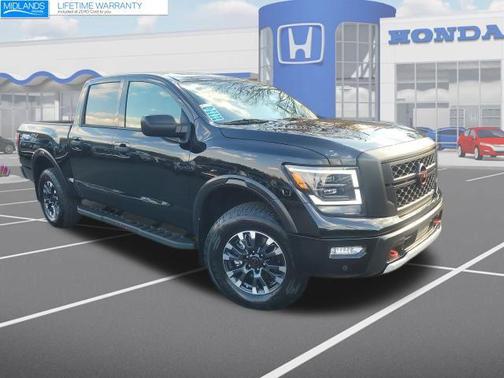 2024 Nissan Titan PRO-4X