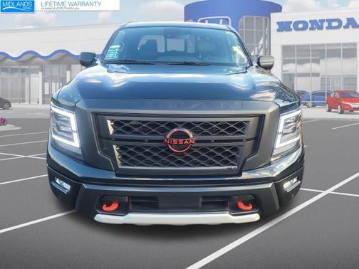2024 Nissan Titan PRO-4X