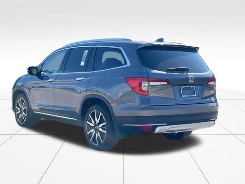 2021 Honda Pilot Touring 8-Passenger