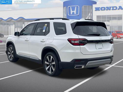2024 Honda Pilot Touring 8-Passenger