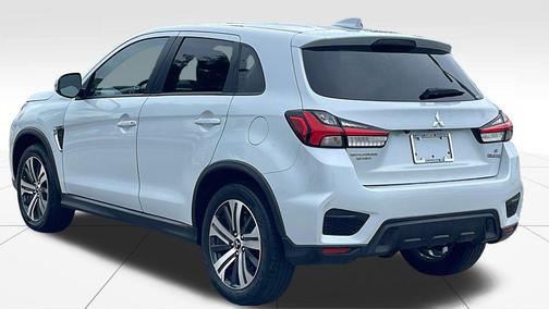 2024 Mitsubishi Outlander Sport SE
