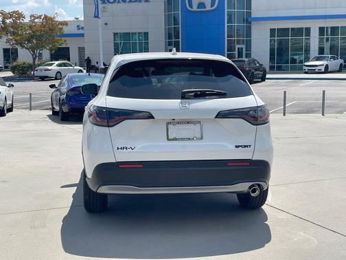 2026 Honda HR-V 2WD Sport