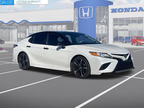 2020 Toyota Camry XSE