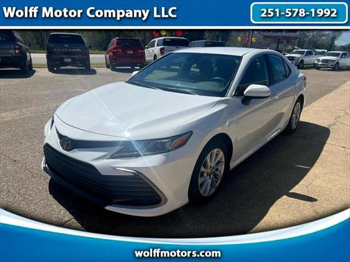 2024 Toyota Camry LE