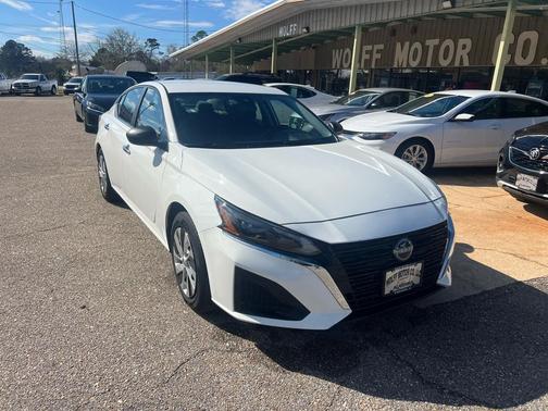 2024 Nissan Altima 2.5 S Sedan