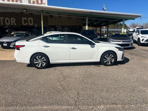 2024 Nissan Altima 2.5 S Sedan