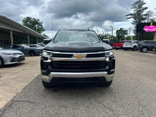 Black 2024 Chevrolet Silverado 1500 LT