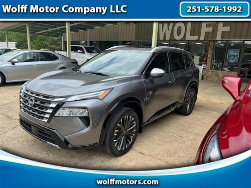Gray 2024 Nissan Rogue Platinum