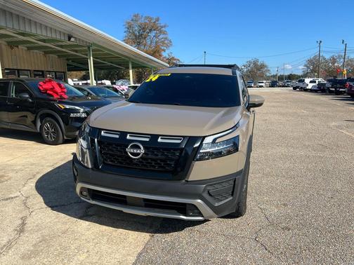 2024 Nissan Pathfinder Rock Creek 4WD