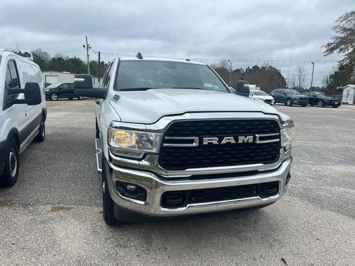 2024 RAM 2500 Big Horn 4x4 Crew Cab 6'4'' Box