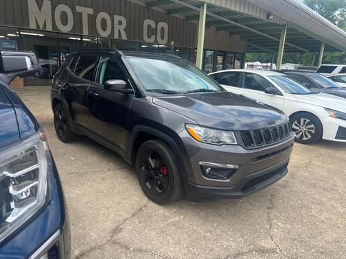Gray 2019 Jeep Compass Latitude