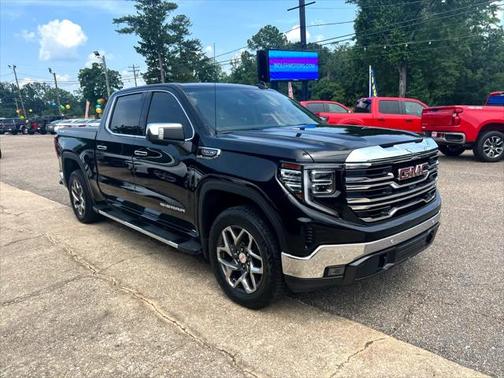 2022 GMC Sierra 1500 SLT