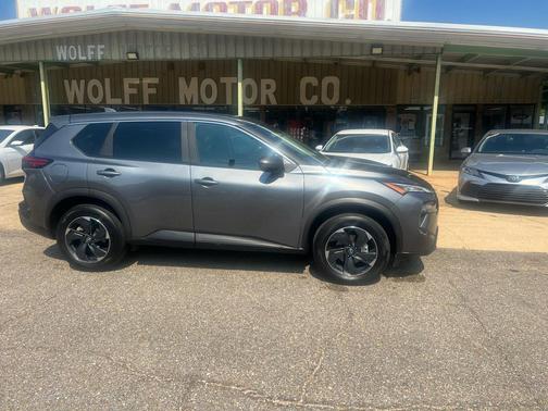 2024 Nissan Rogue SV