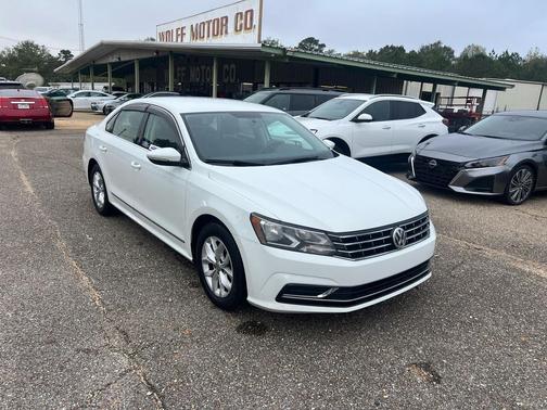 2017 Volkswagen Passat 1.8T S