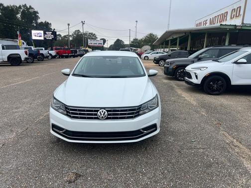 2017 Volkswagen Passat 1.8T S