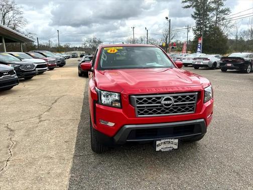 2023 Nissan Frontier SV