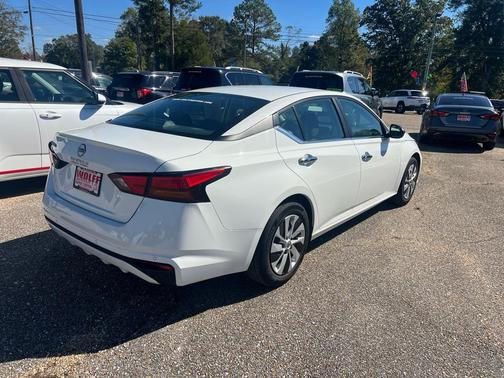 2024 Nissan Altima 2.5 S Sedan