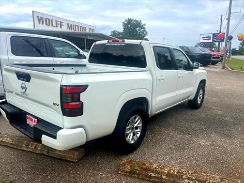 2024 Nissan Frontier SV