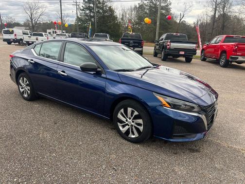 2024 Nissan Altima 2.5 S Sedan