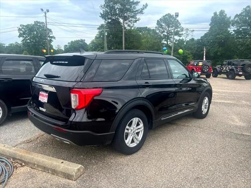 2024 Ford Explorer XLT RWD