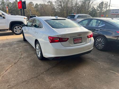 2023 Chevrolet Malibu 4dr Sdn 1LT