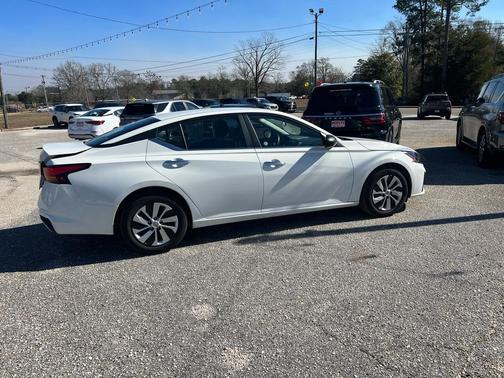 2024 Nissan Altima 2.5 S Sedan