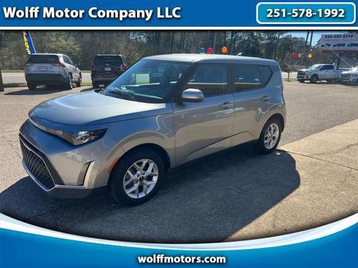 2024 Kia Soul LX IVT