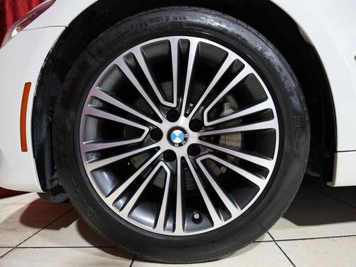 2018 BMW 530 530i Premium