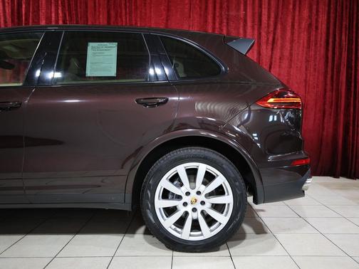 Mahogany Metallic 2017 Porsche Cayenne Platinum Edition