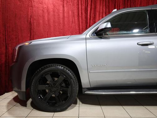 GREY 2020 GMC Yukon SLE