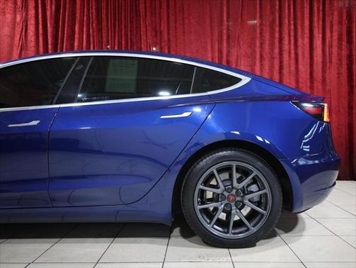2019 Tesla Model 3 Standard Range Plus