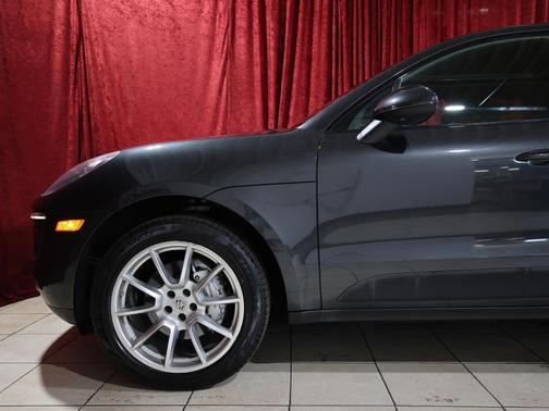 2017 Porsche Macan S