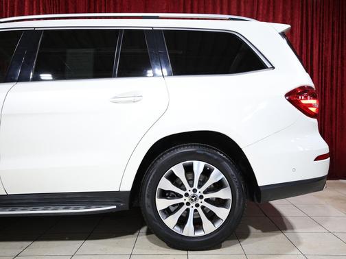 Diamond White 2019 Mercedes-Benz GLS 450 4MATIC