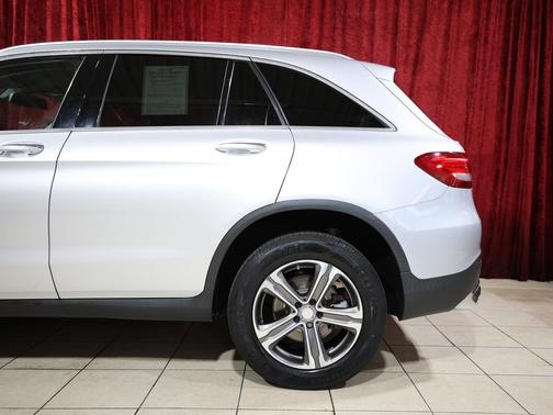 SILVER 2016 Mercedes-Benz GLC 300 Base