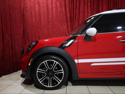 RED 2015 MINI Countryman Cooper S