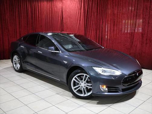 2016 Tesla Model S 70D