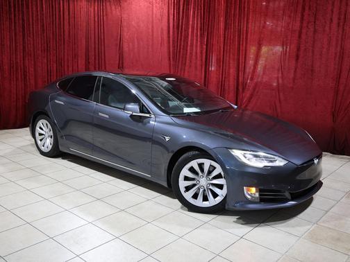 SILVER 2017 Tesla Model S