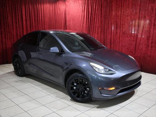 2022 Tesla Model Y Long Range Dual Motor All-Wheel Drive