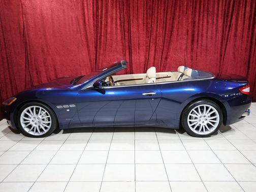 2012 Maserati GranTurismo Base